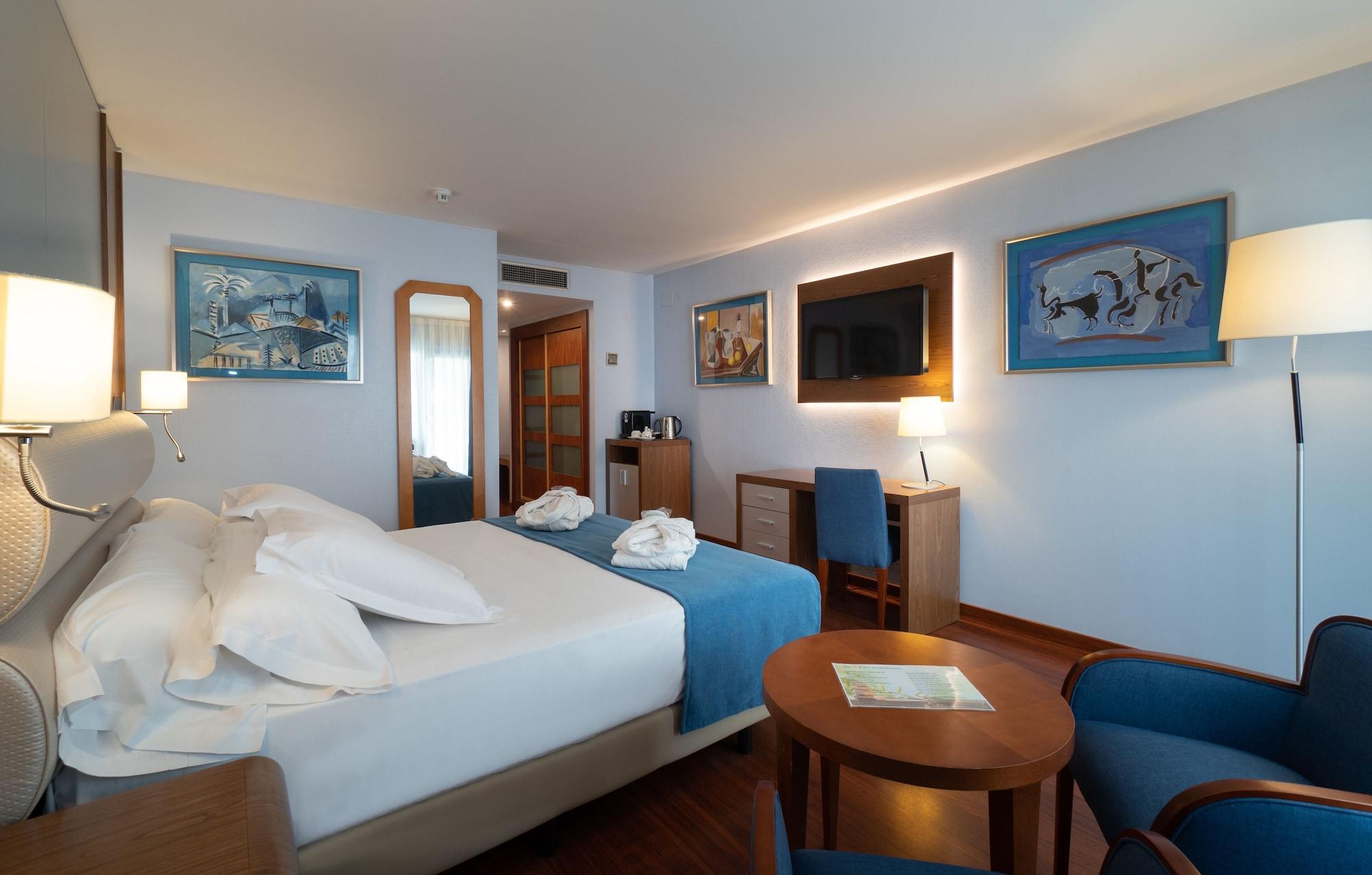 Hotel Ms Maestranza Malaga Bagian luar foto